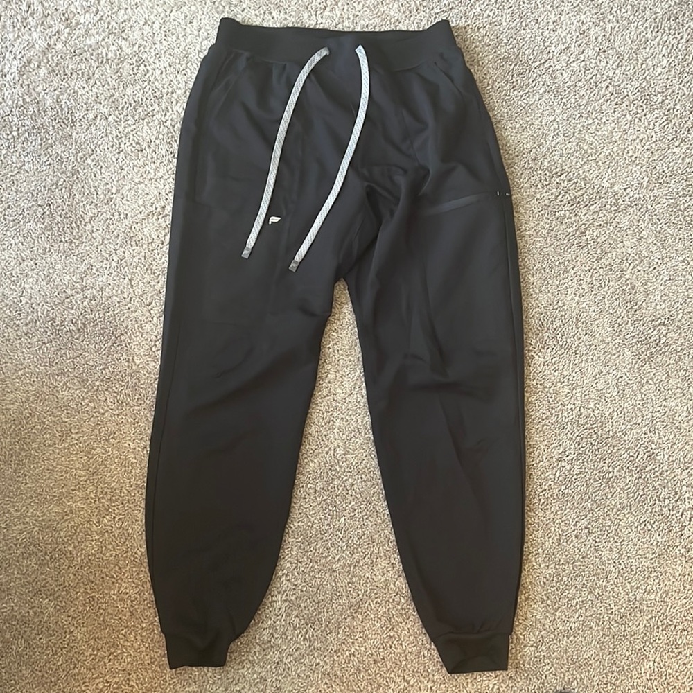 All-Shift 5-Pocket Scrub Jogger Fabletics medium